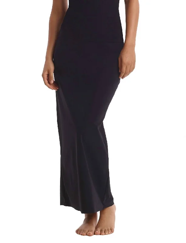 Classic Maxi Half Slip Skirt In Black