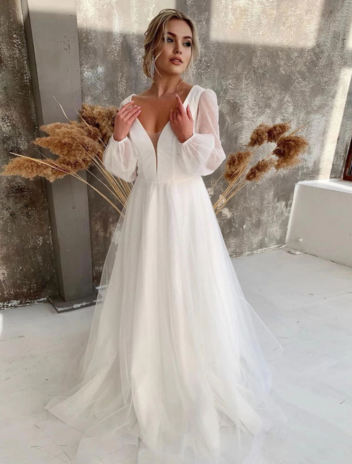 Reception Casual Fall Wedding Dresses A-Line V Neck Long Sleeve Floor Length Tulle Bridal Gowns With Solid Color